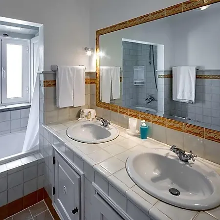 Sleeps 16 Pool Air Con Wifi *