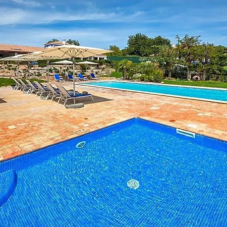 ヴィラ Sleeps 16 Pool Air Con Wifi *