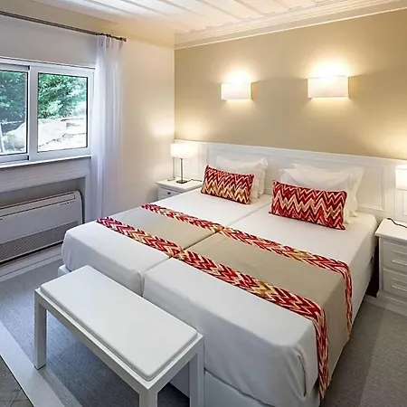 فيلة Sleeps 16 Pool Air Con Wifi بلوكويم