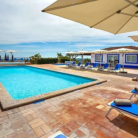 فيلة Sleeps 16 Pool Air Con Wifi بلوكويم
